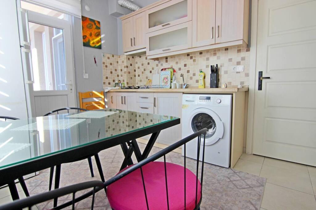 Central Spacious 2BR Apartment Fethiye Exterior foto